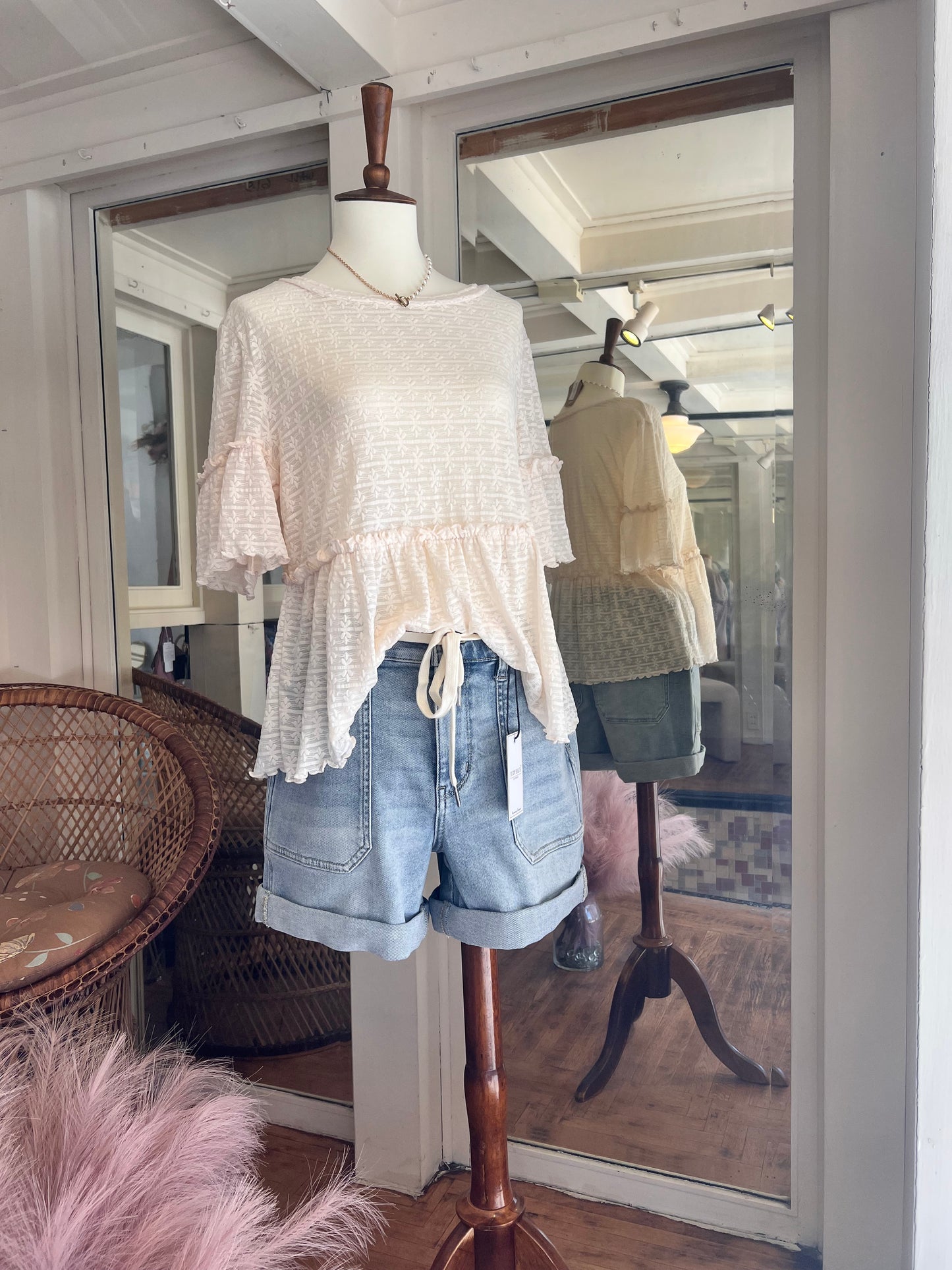 Beige Solid Color Textured Ruffled Short Sleeve Blouse