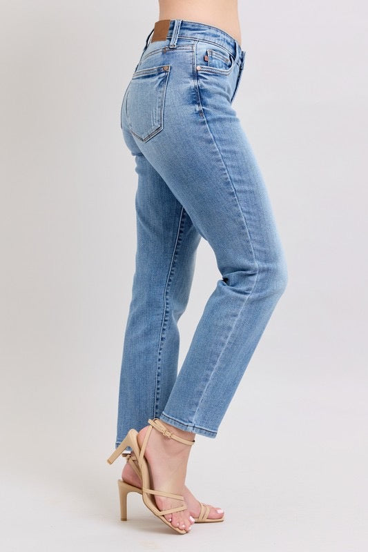 Judy Blue Mid-Rise Vintage Wash Slim Fit Jean