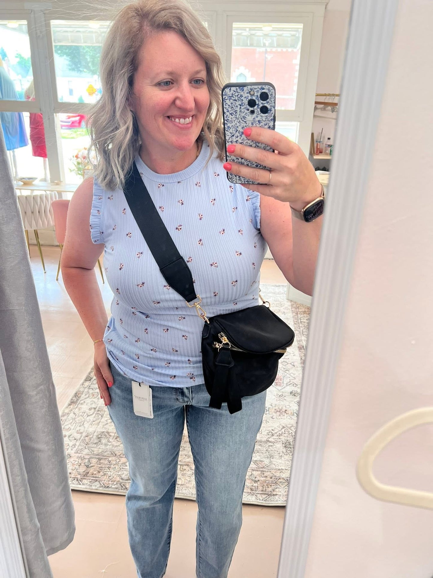 Reborn J BLUE FLORAL RIBBED FLUTTER SLEEVE TOP